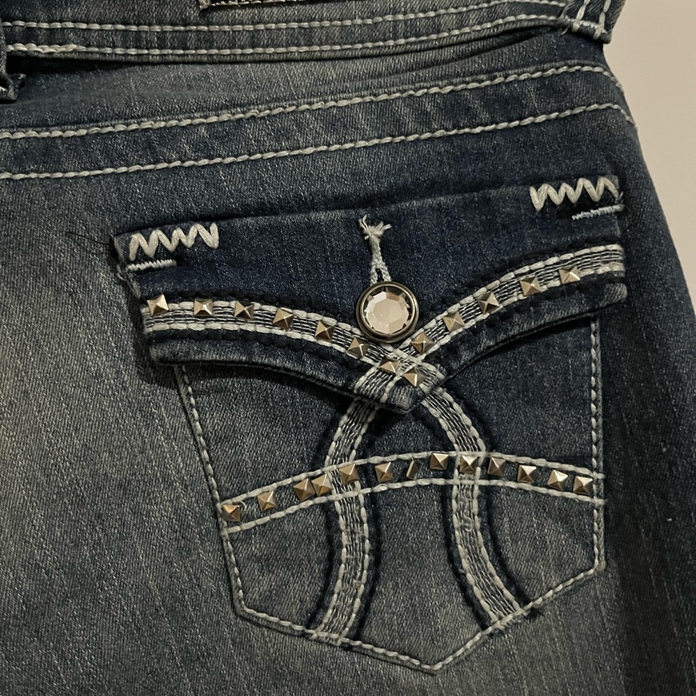 Jeans - Picture 4 of 5